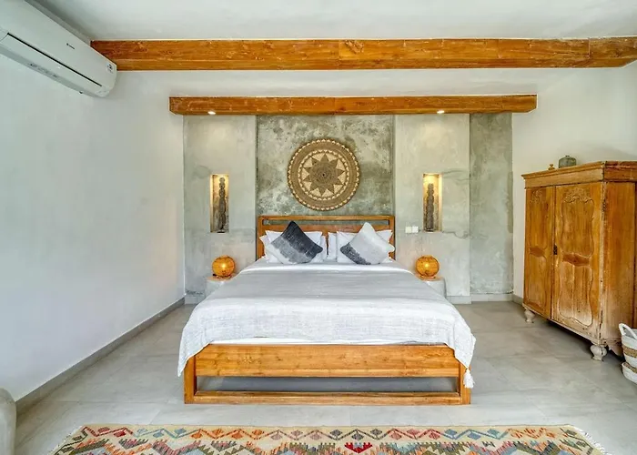 Meya 3 Bedroom In Seminyak